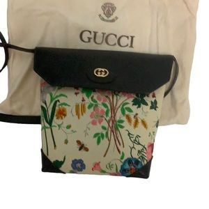 Authentic small Gucci bag